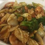 Best Seafood Delight with Garlic Sauce in Fairbanks, AK